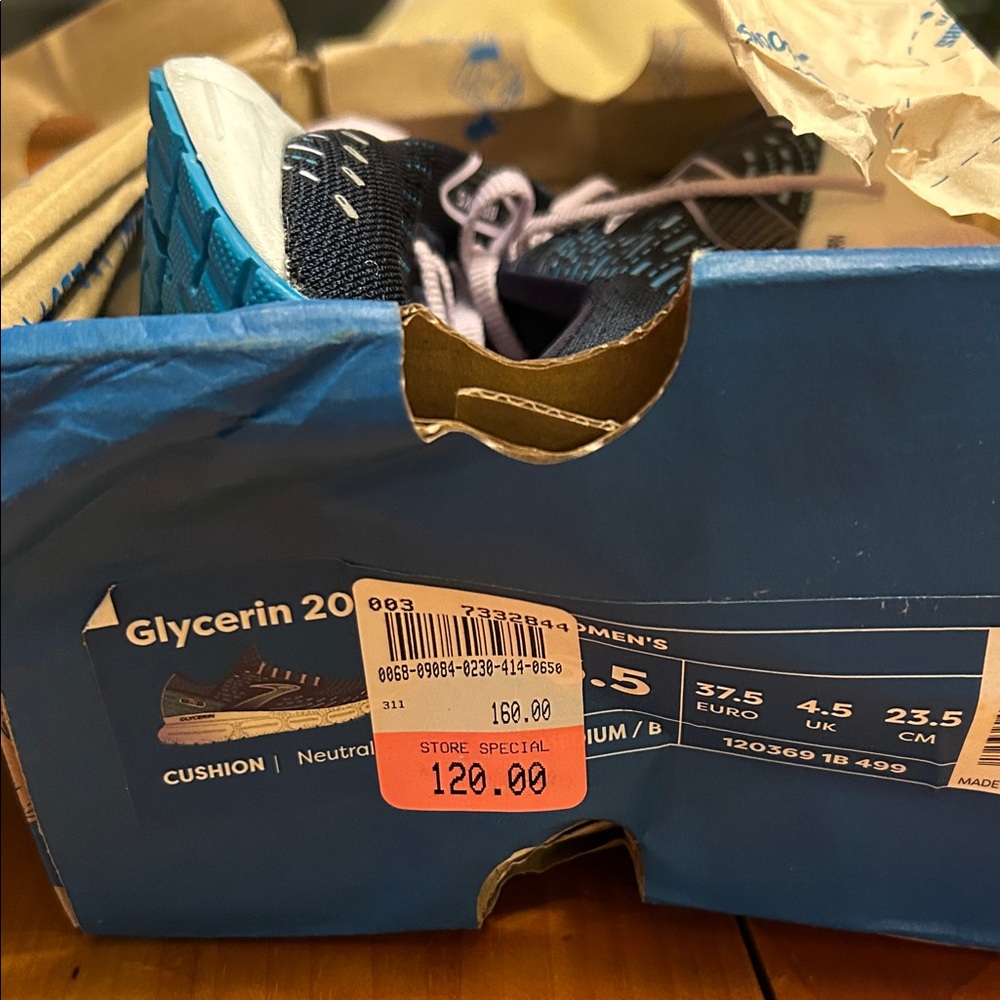 Brooks glycerine 20 navy, lavender, and Teal. Size 6.5M. New. Amazing deal. - Picture 8 of 10